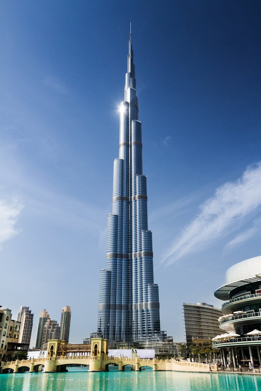 blue and gray high rise building