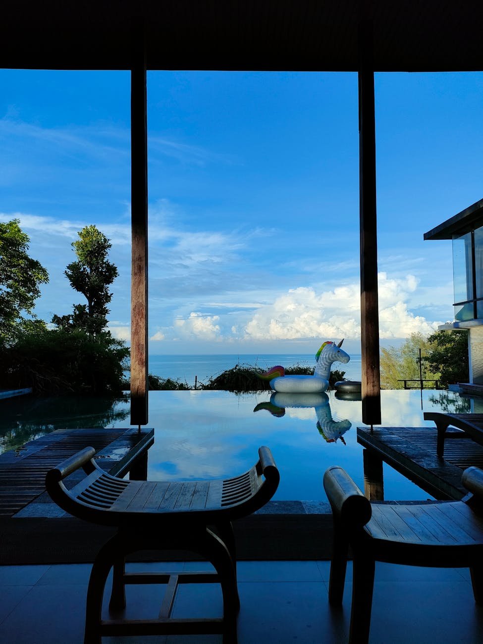 ocean view under the blue sky