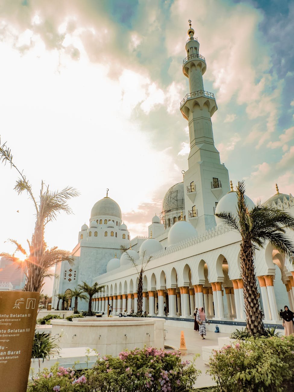 a mosque setting with a beautiful sunny afternoon view