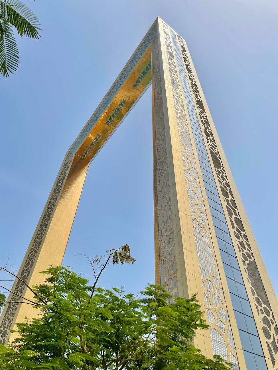 dubai frame architectural landmark in uae