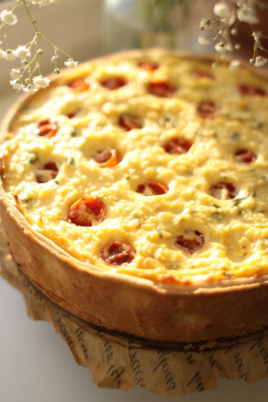 quiche in close up photography